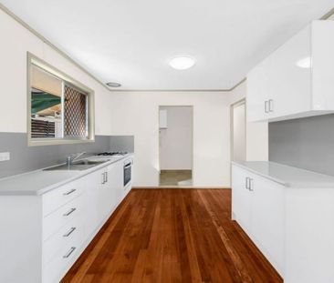 Charming Brick Home on Large Block - Photo 3