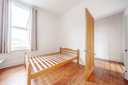 2 Bed Flat, Adys Road, SE15 - Photo 5