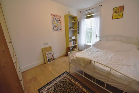 2 bedroom Flat in 45 Cardigan Road, Leeds - Photo 5