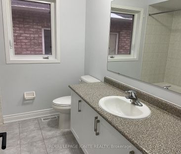 For Lease - 90 Kilrea Way Unit# (Main & 2nd Floor), Brampton, Ontario - Photo 4
