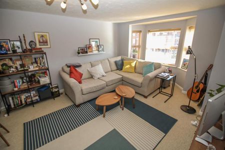 2 bedroom flat to rent - Photo 3