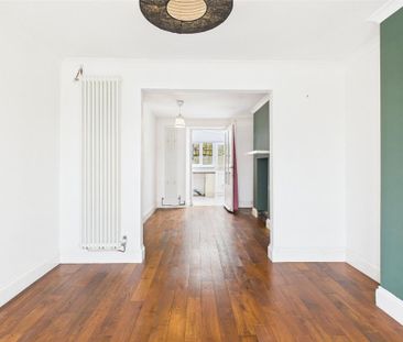 3 bedroom terraced house to rent - Photo 5