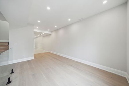 For Lease - 10 Mack Avenue Unit# Main floor, Toronto, Ontario - Photo 5