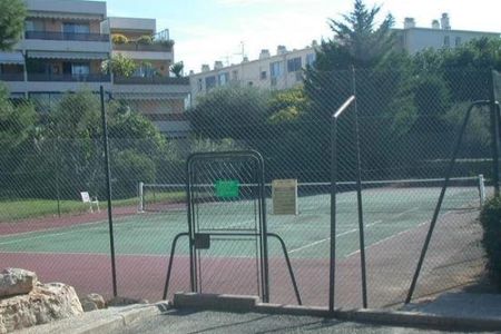 Meublé Antibes Location F1 dans résidence de standing - Photo 4