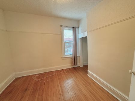 For Lease - 1 Clinton Street Unit# 2, Toronto, Ontario - Photo 5