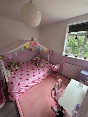 2 bedroom end of terrace house to rent - Photo 2