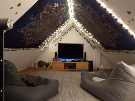 Altbau-Bijou unterm Dach: viel Raum, Holzbalken und eigenem Garten - Foto 5