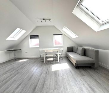 Studio to rent - Photo 2