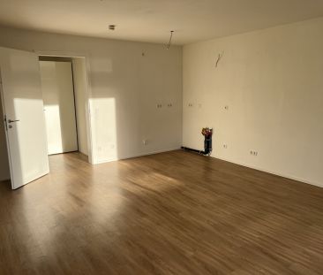 Yitzhak-Rabin-Straße 8, 40789 Monheim - Photo 4