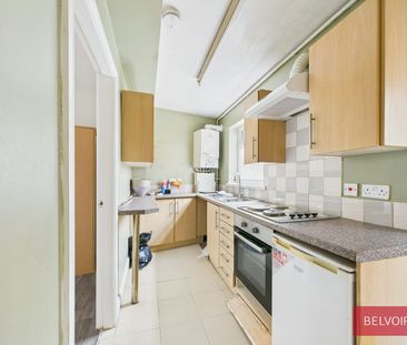 Flat to rent on - Photo 3