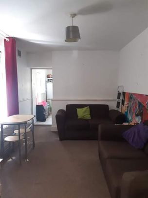 Double Room – 86 Rhondda Street, Mount Pleasant, Swansea. - Photo 1