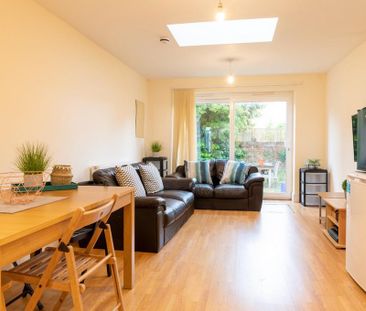 5 bedroom house to rent - Photo 2