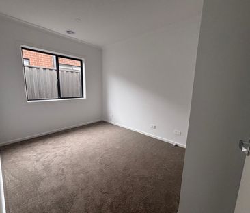 Beautifully Presented Home for Lease - Photo 4