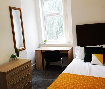 Newly Decorated Spacious Double Rooms - Photo 1