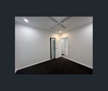 4 BEDROOM HOME - Photo 1