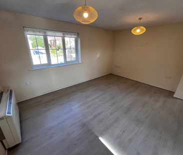 2 Bed Maisonette, Bellfield Close, M9 - Photo 5