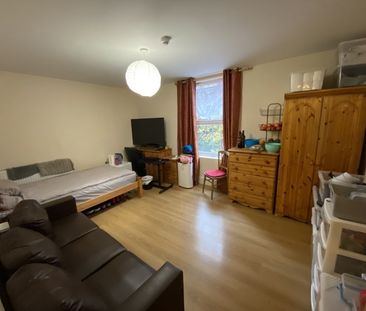 Room in a Shared Flat, Palmerston Road, SO14 - Photo 2