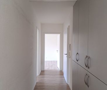 ZENTRALE WOHNUNG ZU VERMIETEN - ERSTE MONATSMIETE MIETZINSFREI - Foto 3