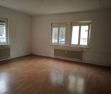 NEU - Unmöblierte 3-Zimmer-Altbauwohnung im Halbstock in Thörl nahe... - Foto 2