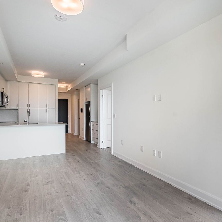 For Lease - 3200 William Coltson Avenue Unit# 421, Oakville, Ontario - Photo 1