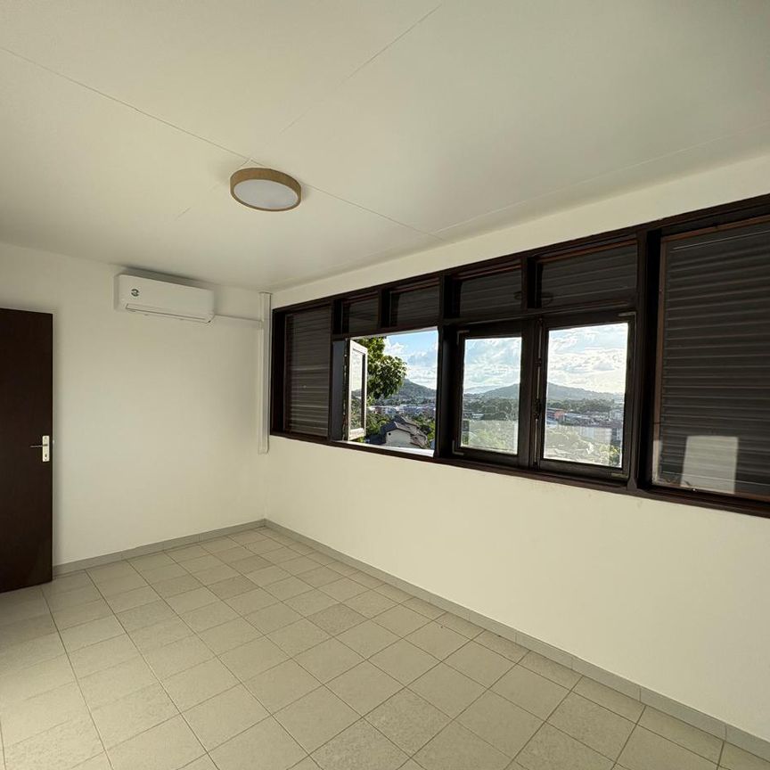 Maison T6 Cayenne à louer - Photo 1