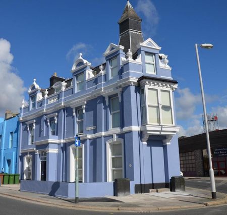 5 bedroom flat to rent - Photo 4