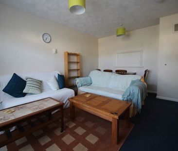 3 bed house to rent in Ariel Close, Colchester - Photo 3