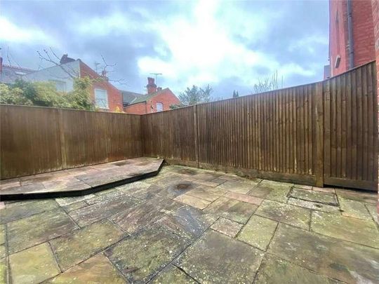 Elm Park Road, Reading, RG30 - Photo 1