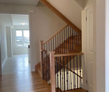 For Lease - 3315 Sixth Line, Oakville, Ontario - Photo 3