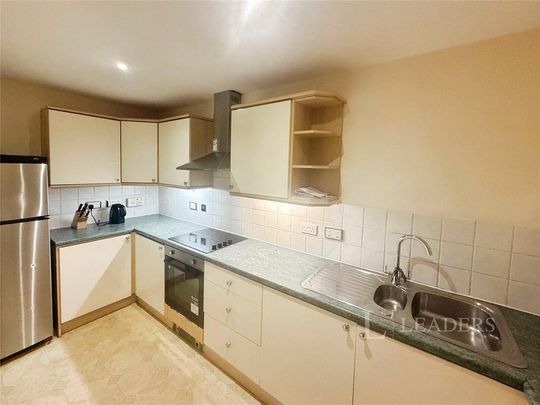 2 bedroom flat to rent - Photo 1