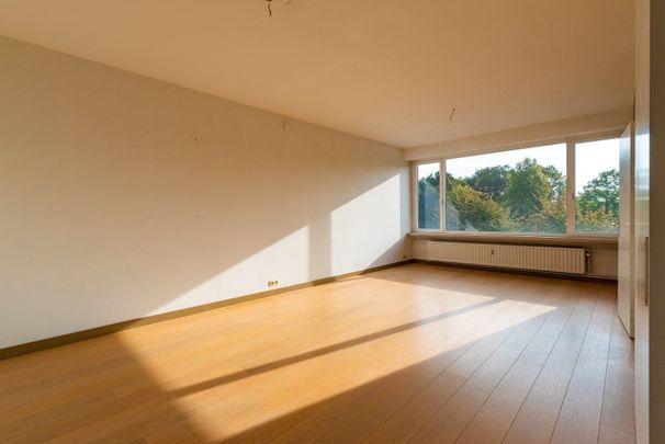 Vernieuwd appartement gelegen op de 2de verdieping van Residentie Eugène Van Marcke! - Foto 1