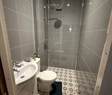 8 bedroom house - Photo 5