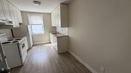 For Lease - 15191 Yonge Street Unit# 2, Aurora, Ontario - Photo 4
