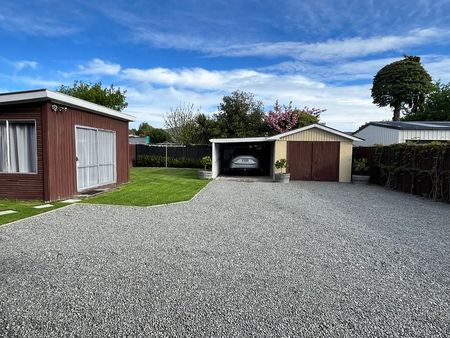 Peaceful 3 BR Home in Hoon Hay! - Photo 2