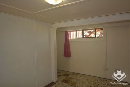 EXCEPTIONAL LOCATION: 2-BEDROOM HOUSE FOR RENT - Photo 2