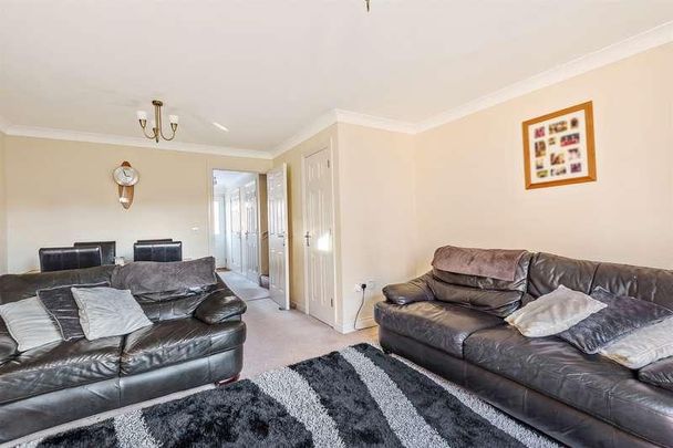 Aphelion Way, Shinfield, Reading, RG2 - Photo 1