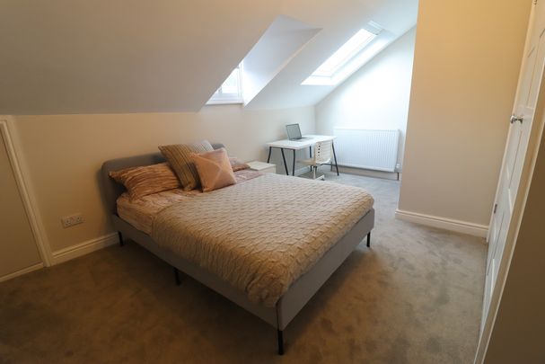 5 Bed Student Accommodation - Photo 1