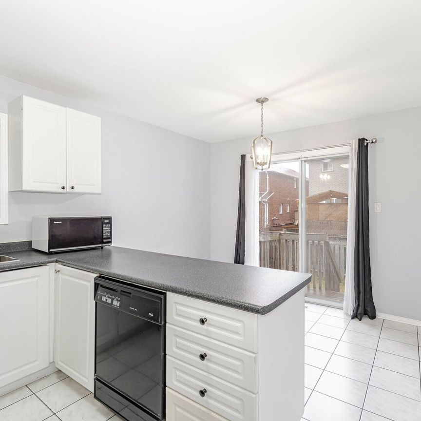 For Lease - 3727 Althorpe Circle, Mississauga, Ontario - Photo 1