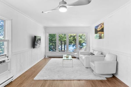 For Lease - 242 Francis Street, Kawartha Lakes, Ontario - Photo 2