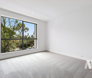 32 Bocconcini Walk, Mill Park VIC 3082 - Townhouse For Rent | Domain - Photo 5
