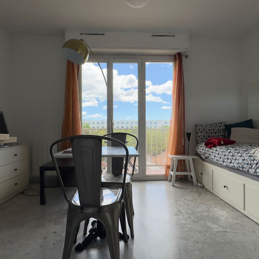 Apartment - Photo 1