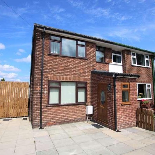 Chorley Road, Westhoughton, BL5 - Photo 1