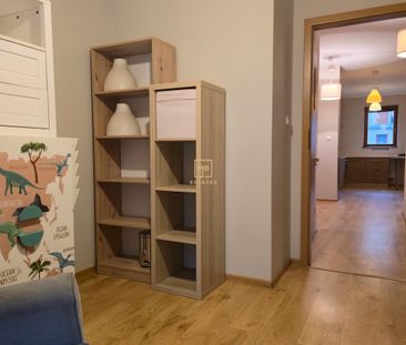 cztery pokoje, miejsce postojowe, komórka, balkon - Photo 2