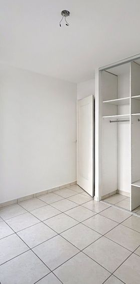 ANNEMASSE À louer : Appartement T3 de 75,04 m2 avec balcon - Photo 1