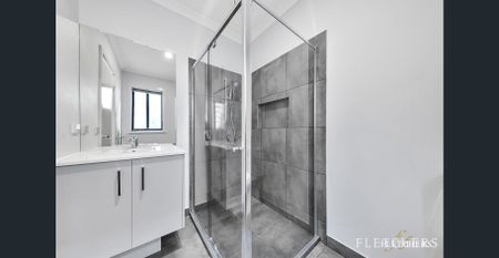 Modern Family Living in the Heart of Tarneit - Photo 2