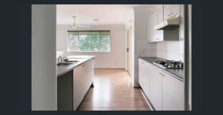 SPACIOUS 4 BEDROOM HOME IN WATANOBBI - Photo 3