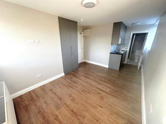 1 bedroom semi-detached house to rent - Photo 1
