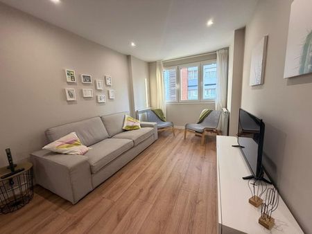 Alquiler de piso en CL Manso, 12 - Photo 2