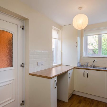 2 bedroom semi-detached house to rent - Photo 3