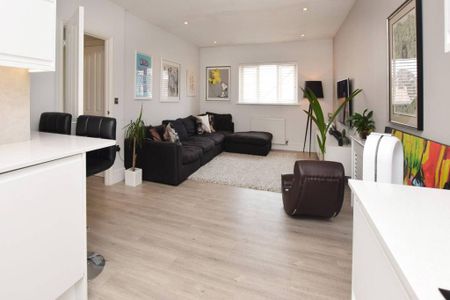 2 bedroom flat to rent - Photo 3